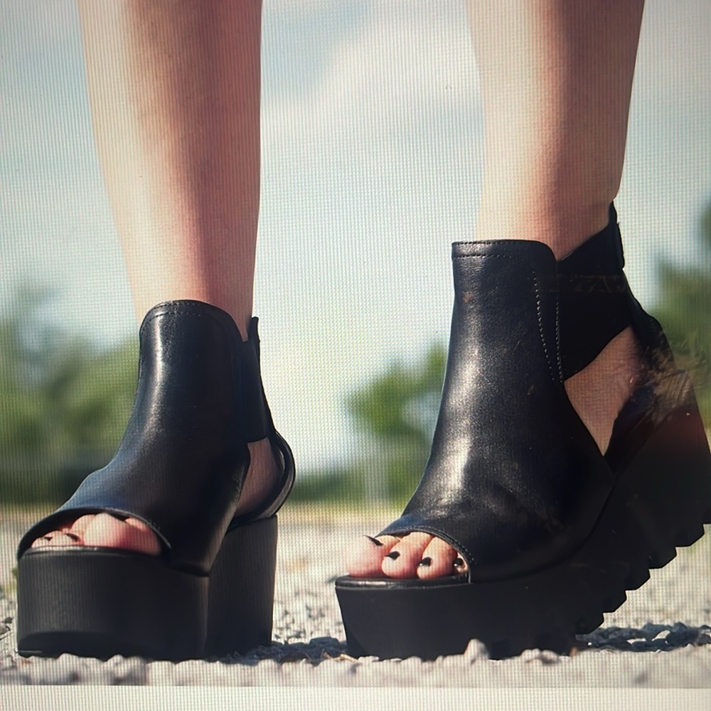 SUMMER BOOTS PLATFORM WEDGE